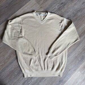 Cutter & Buck Men's Beige V-Neck Sweater